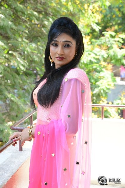 Ramya-Sri-Interview-About-O-Malli